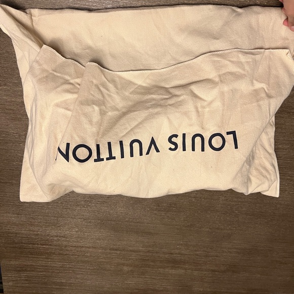 Louis Vuitton Normandy - Picture 10 of 10